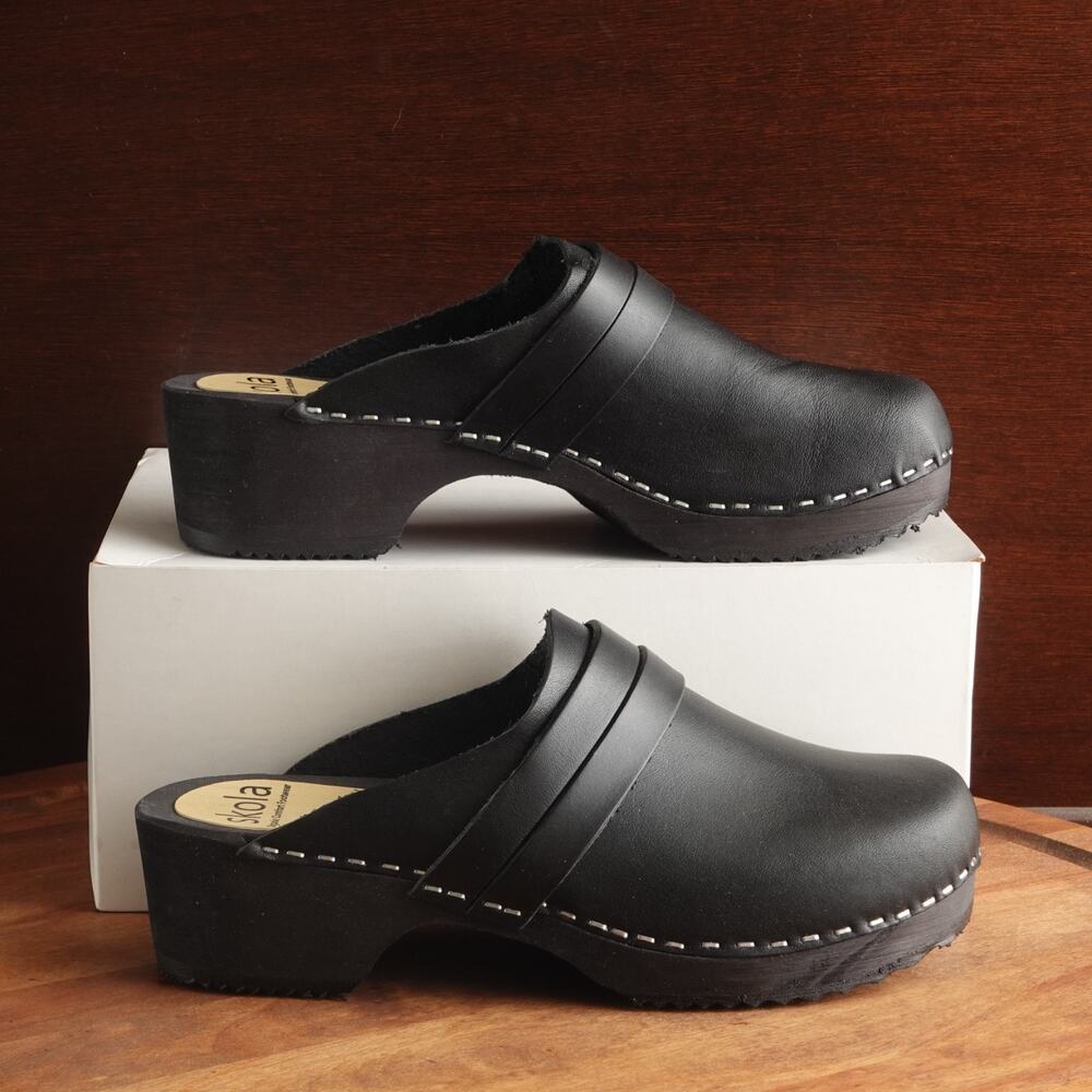 Skola Clogs WMS SZ EU 38 US 7.5-8 BLK Annika Leather Boho Granola Comfort Shoes